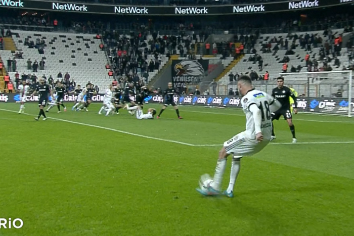 Deniz Çoban yorumladı Ali Şansalanın performansı, Beşiktaşın iptal edilen golleri, Altayın penaltı beklediği pozisyon...