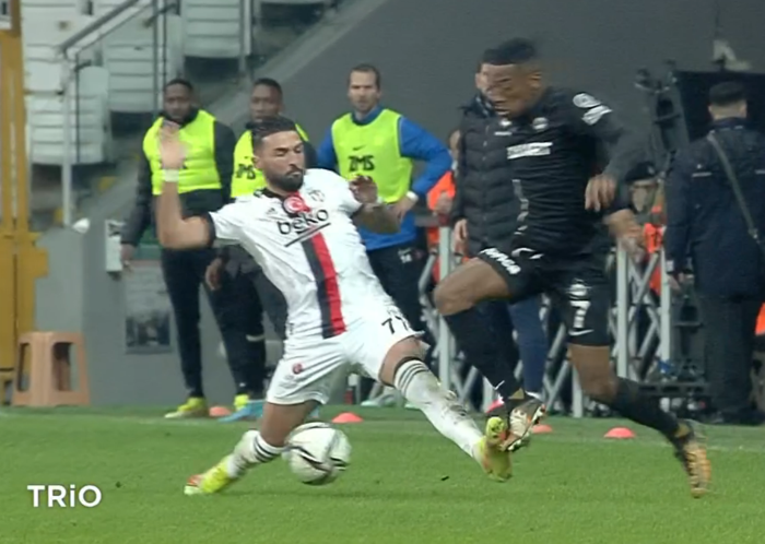 Deniz Çoban yorumladı Ali Şansalanın performansı, Beşiktaşın iptal edilen golleri, Altayın penaltı beklediği pozisyon...