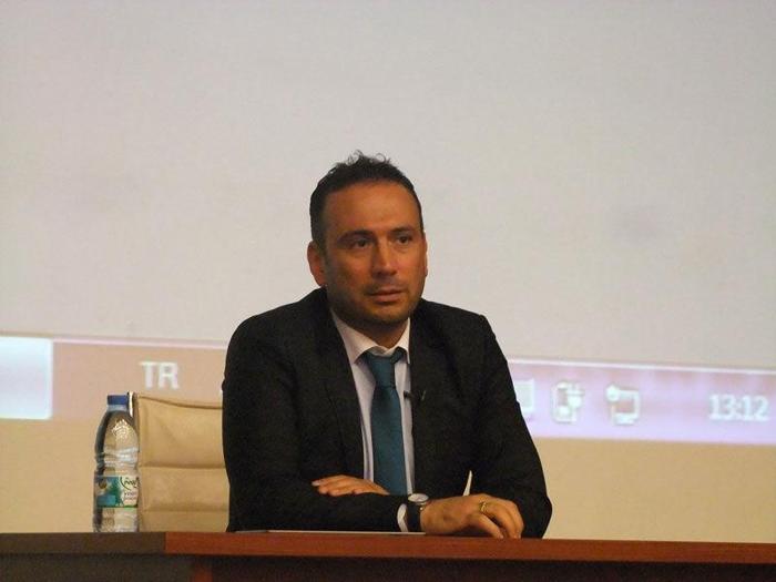 Ertem Şener