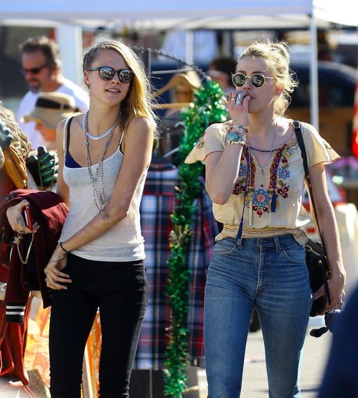 Cara Delevingne ile Paris Jackson birlikte dudak dudağa görütülendiler