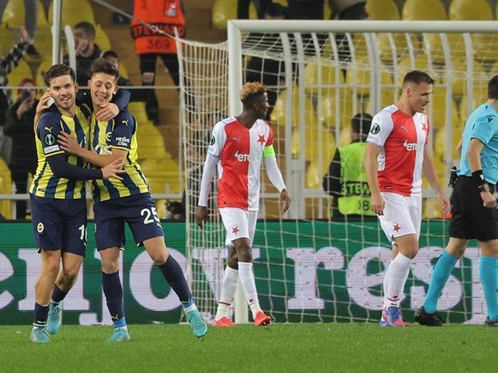 Fanatik Gazetesi yazarları Fenerbahçe - Slavia Prag maçını değerlendirdi