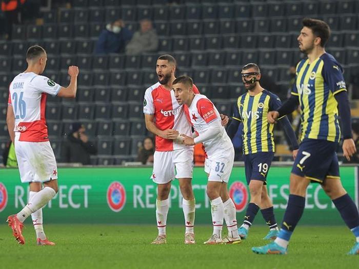 Fanatik Gazetesi yazarları Fenerbahçe - Slavia Prag maçını değerlendirdi