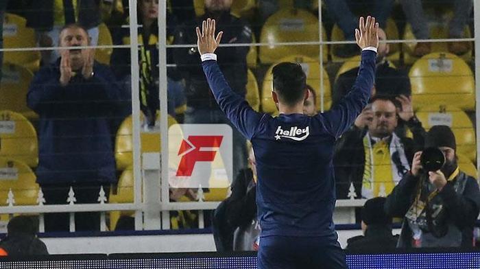 Fenerbahçenin yenilerine büyük ilgi