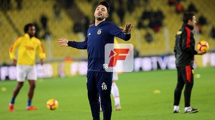 Fenerbahçenin yenilerine büyük ilgi