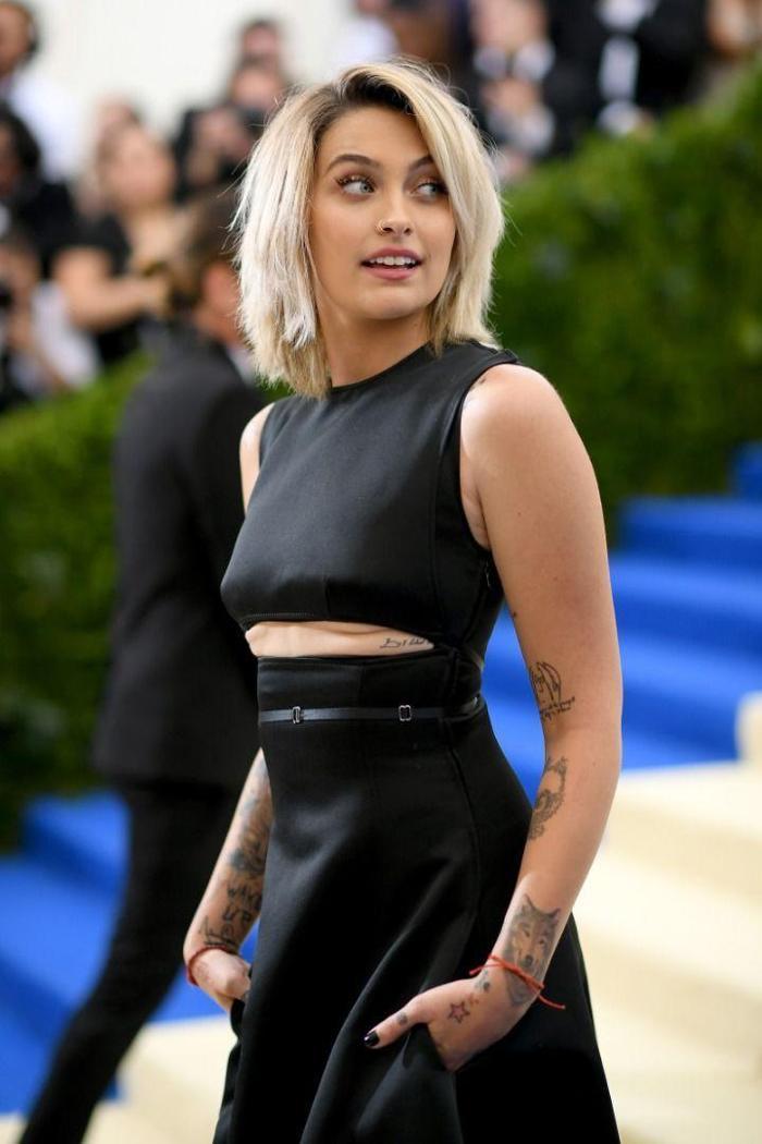 Cara Delevingne ile Paris Jackson öpüşürken yakalandı
