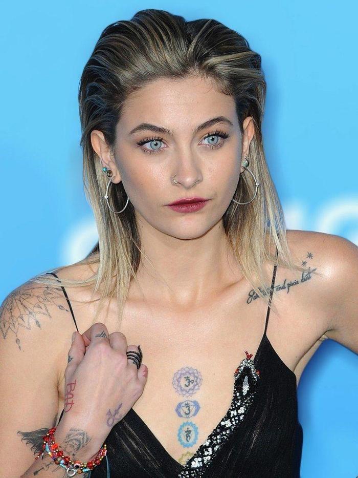 Cara Delevingne ile Paris Jackson öpüşürken yakalandı