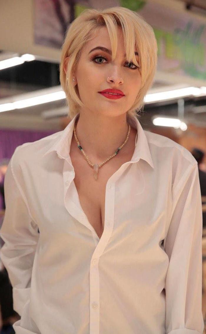 Cara Delevingne ile Paris Jackson öpüşürken yakalandı