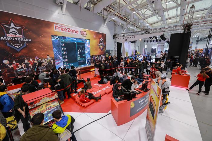 Gaming İstanbul 2019 oyunseverleri buluşturmaya devam ediyor