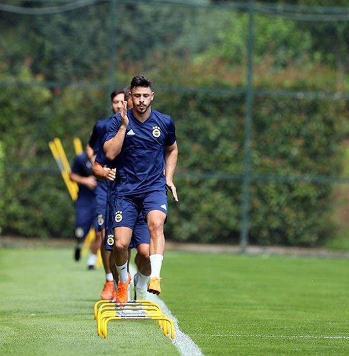 Cocu ilk idmanını yaptı Ali Koç futbolcularla buluştu