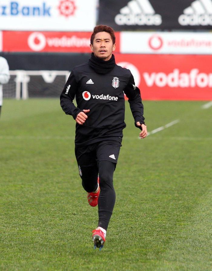 Shinji Kagawa, Beşiktaşta ilk antrenmanına çıktı