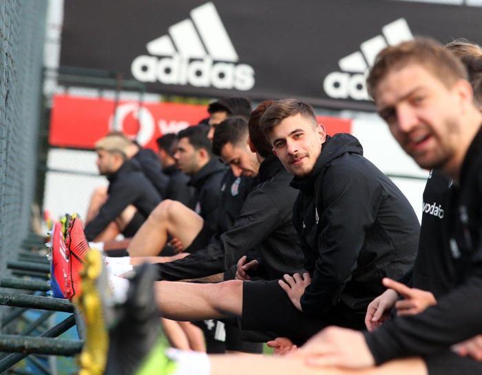 Shinji Kagawa, Beşiktaşta ilk antrenmanına çıktı