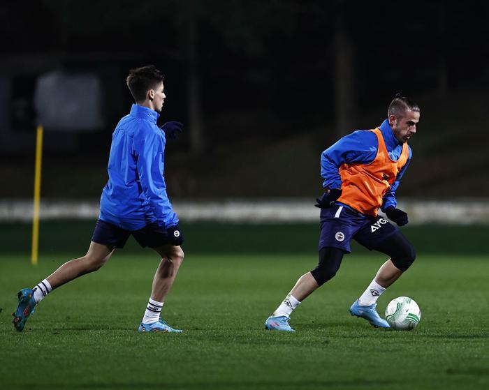 Son dakika Fenerbahçe haberi İsmail Kartal 11 için kararını verdi...