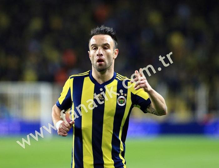 FENERBAHÇEDE VALBUENA DEPREMİ