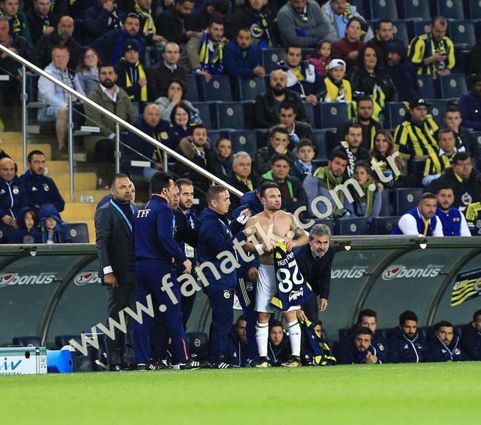 FENERBAHÇEDE VALBUENA DEPREMİ