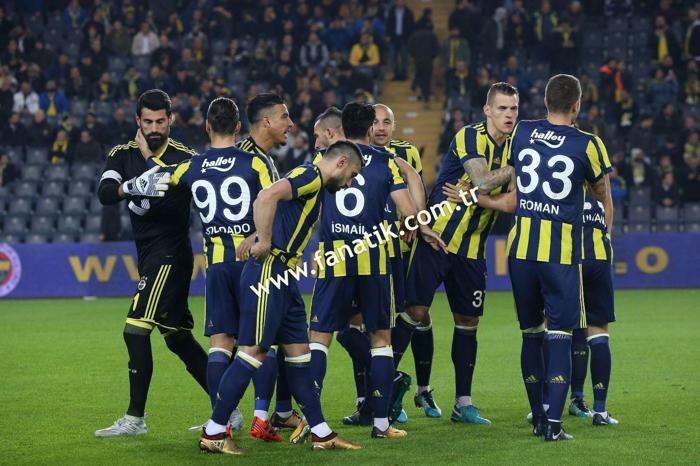 FENERBAHÇEDE VALBUENA DEPREMİ