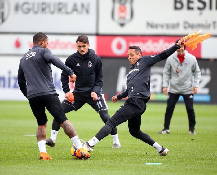 Zorro Beşiktaş idmanında Tüm gözler onun üzerindeydi