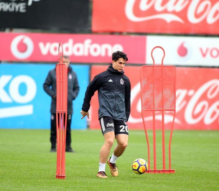Zorro Beşiktaş idmanında Tüm gözler onun üzerindeydi