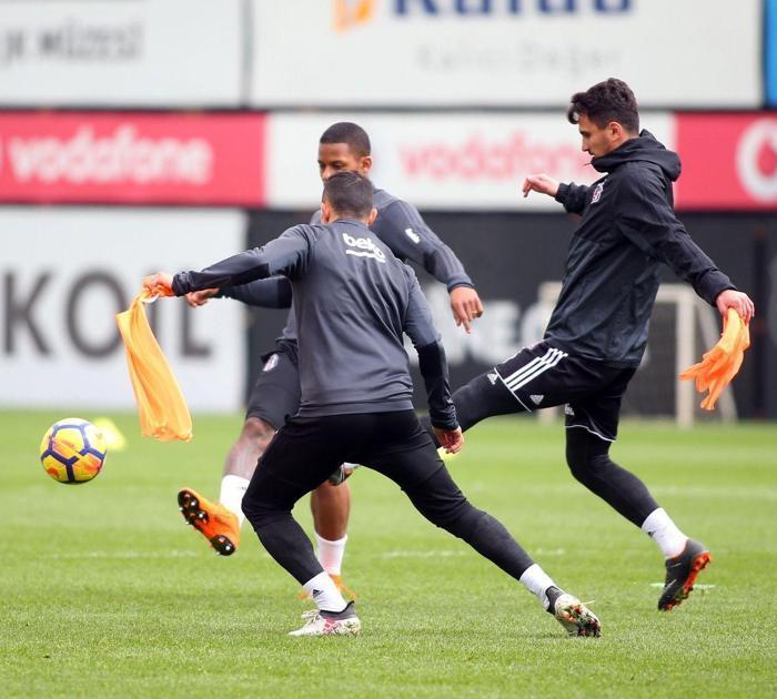 Zorro Beşiktaş idmanında Tüm gözler onun üzerindeydi