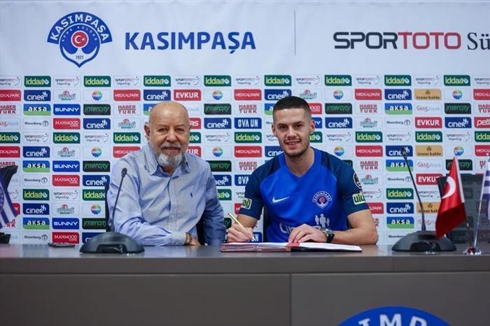 Yeni takımı belli oldu Son dakika transfer haberleri...