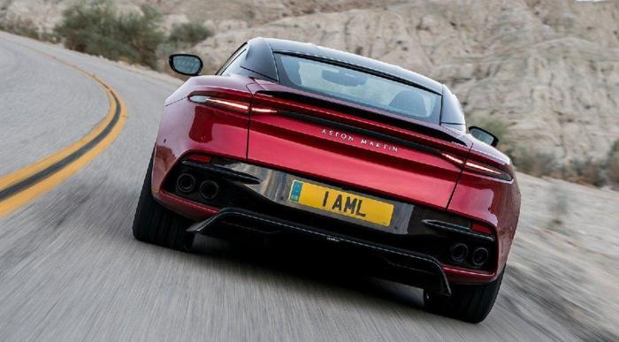“Ferrari” katili Aston Martin