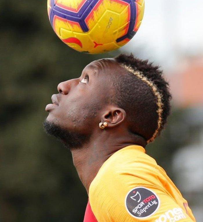 Diagne ve Mitroglou Galatasarayın yeni forvetlerinin tüm bilinmeyenleri...