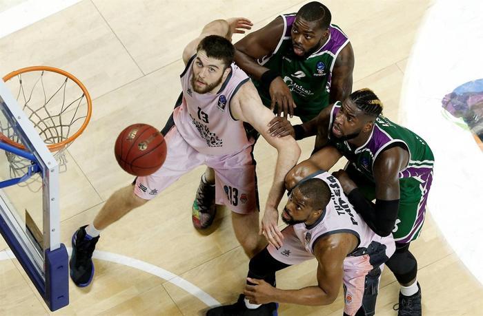 Unicaja Malaga 69-72 Valencia Basket