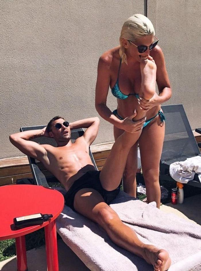 JELENA KARLEUSA - DUSKO TOSİC