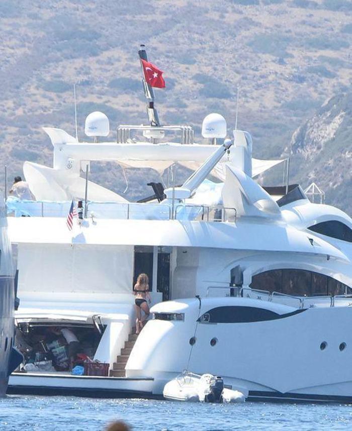 Uğur Akkuş Alman kız arkadaşı ile tatilde