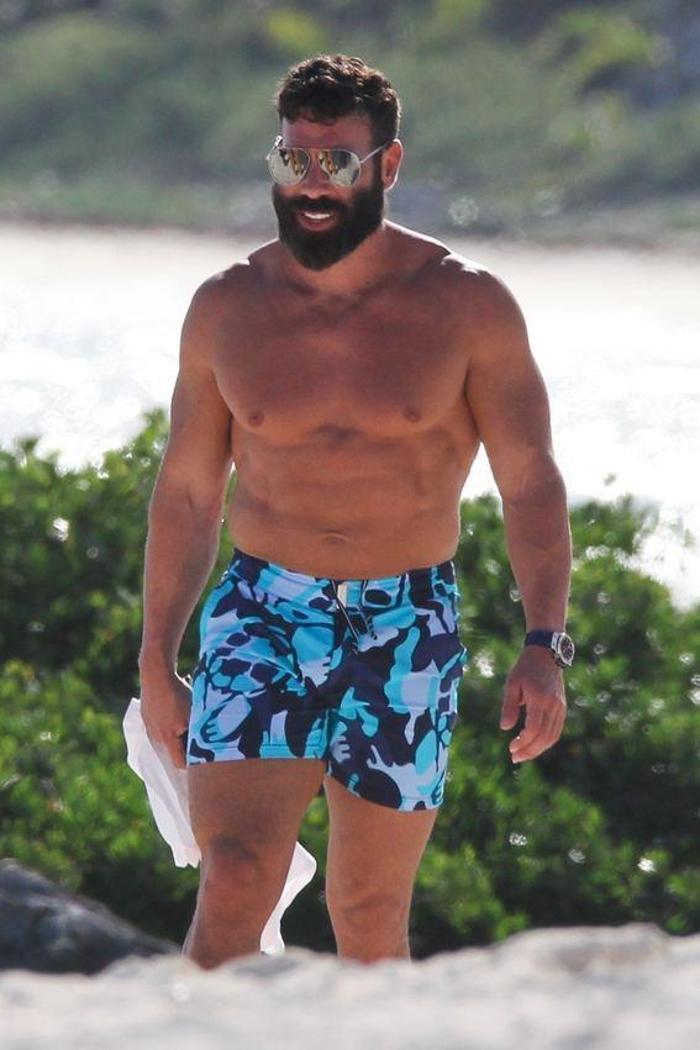 Dan Bilzerian ve kız arkadaşları tatilde