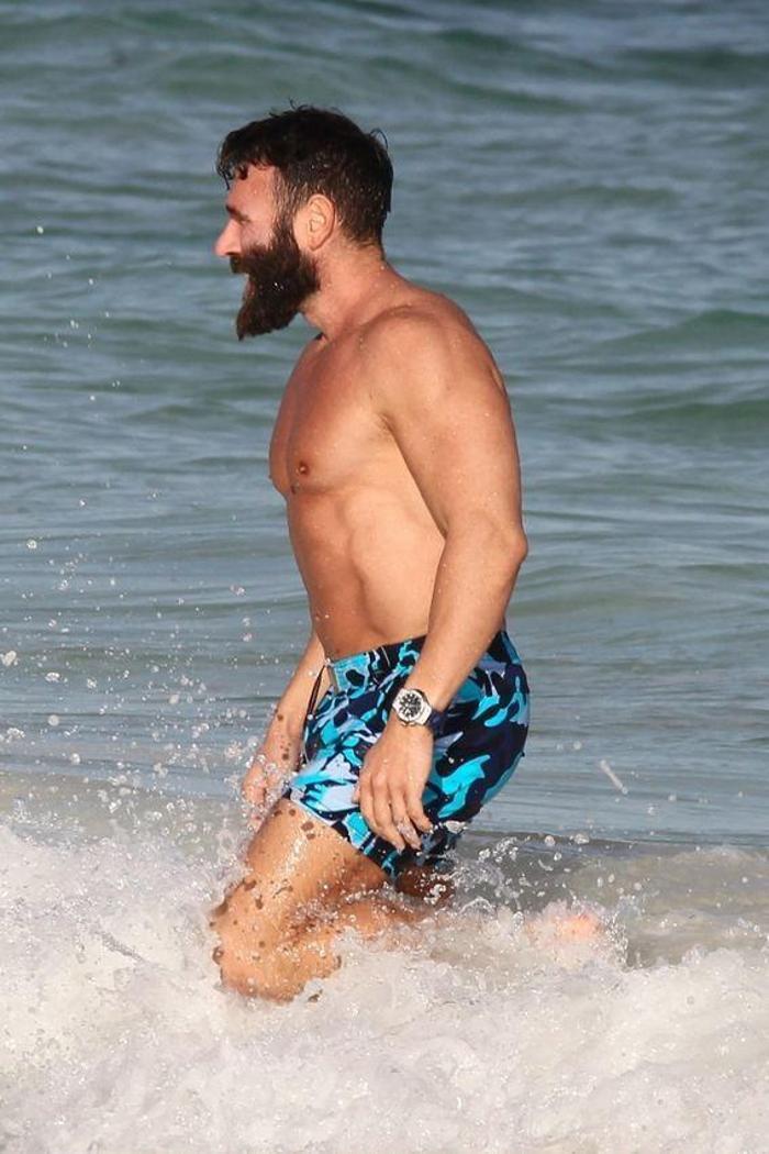 Dan Bilzerian ve kız arkadaşları tatilde