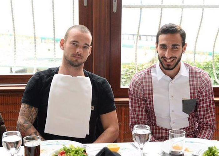 EN KÖTÜ GİYİNEN FUTBOLCU