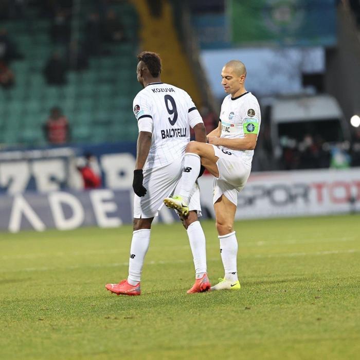Adana Demirsporun Beşiktaş maçı muhtemel 11