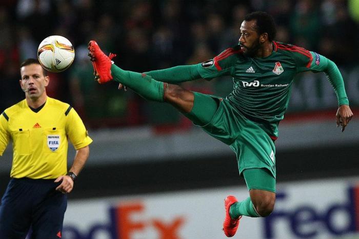 Hocası, Fernandese yapılan teklifi açıkladı Galatasarayın transfer gündemindeydi...