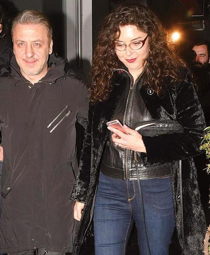 Rıza Kocaoğlu dostlarıyla yeni yaşını kutladı