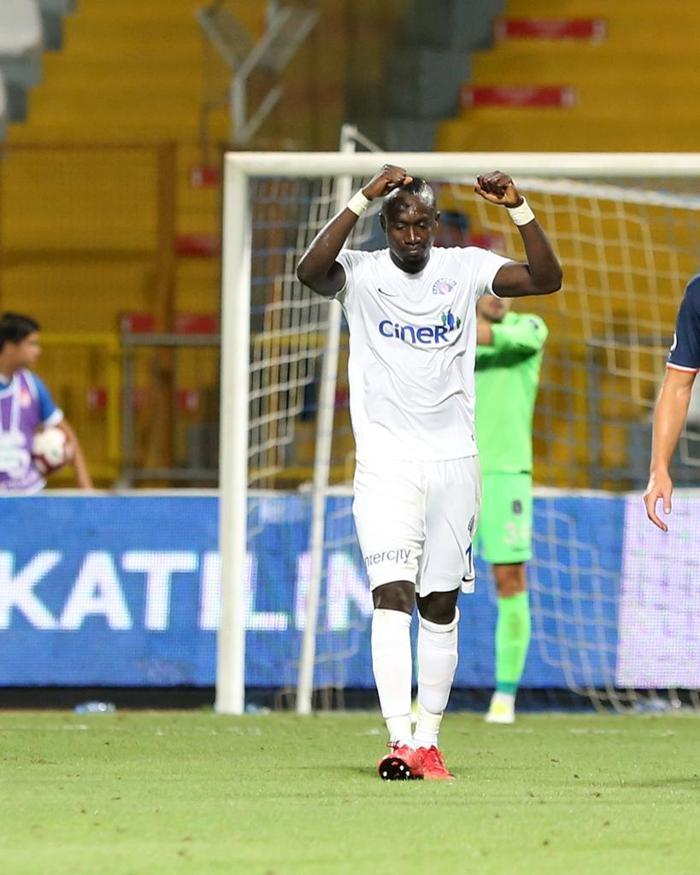 Galatasaray, Diagne için görüşmelere başladı Rakam 9 milyon euro...