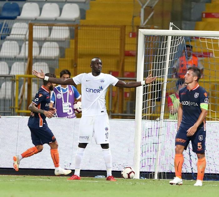 Galatasaray, Diagne için görüşmelere başladı Rakam 9 milyon euro...