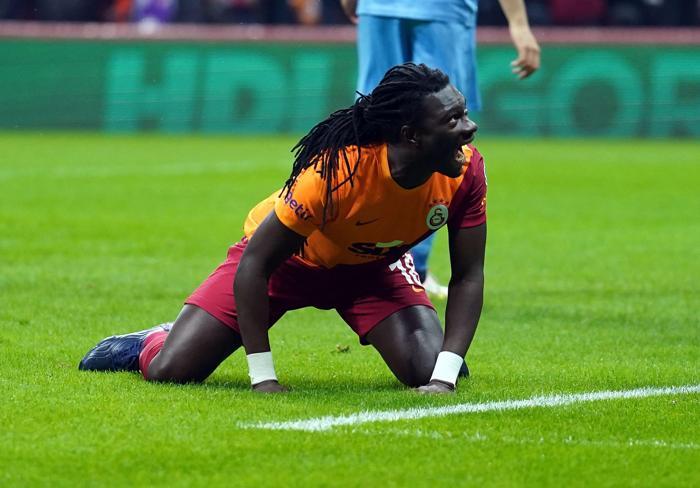 Fanatik yazarları Galatasaray - Kayserispor maçını değerlendirdi: Karanlığa doğru
