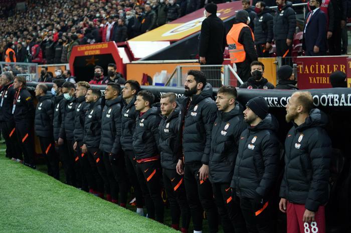 Fanatik yazarları Galatasaray - Kayserispor maçını değerlendirdi: Karanlığa doğru