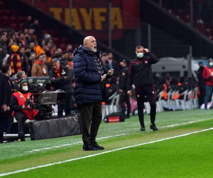 Fanatik yazarları Galatasaray - Kayserispor maçını değerlendirdi: Karanlığa doğru