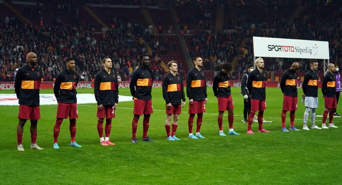 Fanatik yazarları Galatasaray - Kayserispor maçını değerlendirdi: Karanlığa doğru