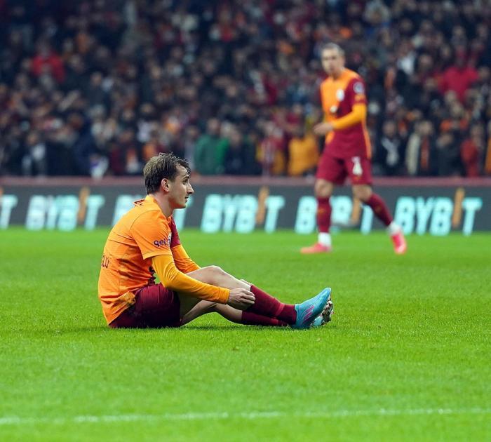 Fanatik yazarları Galatasaray - Kayserispor maçını değerlendirdi: Karanlığa doğru