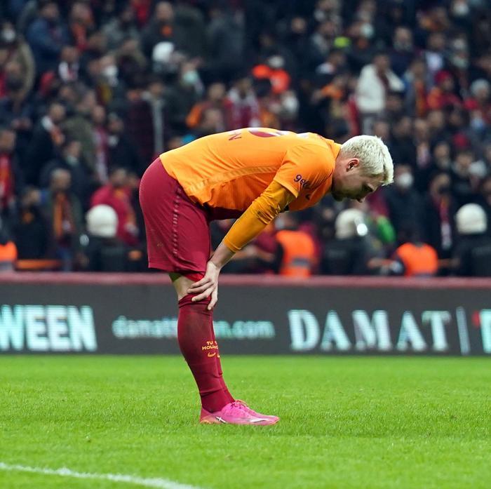 Fanatik yazarları Galatasaray - Kayserispor maçını değerlendirdi: Karanlığa doğru