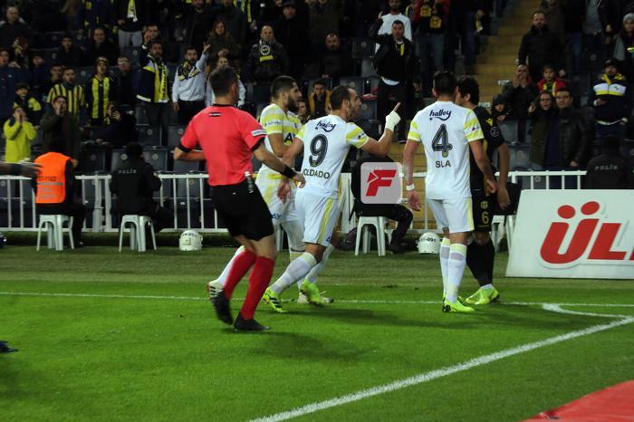 Guilhermenin yaptığı hareket Fenerbahçeli futbolcuları çıldırttı
