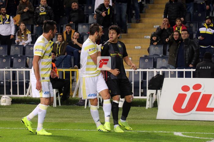 Guilhermenin yaptığı hareket Fenerbahçeli futbolcuları çıldırttı