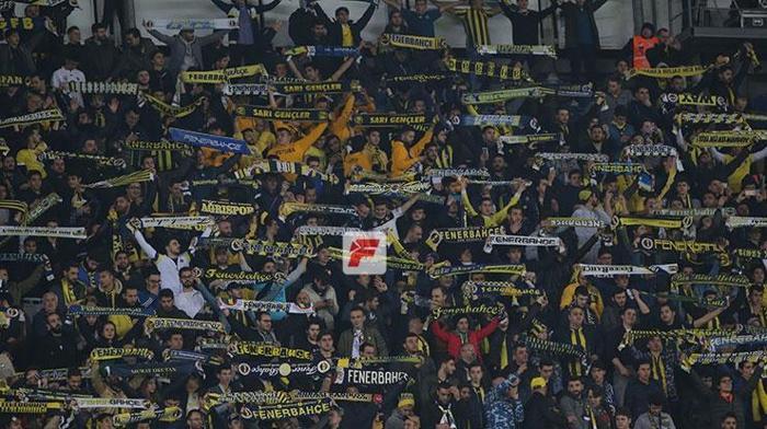 Ülker Stadında hedefte Comolli var: Evine dön Damien