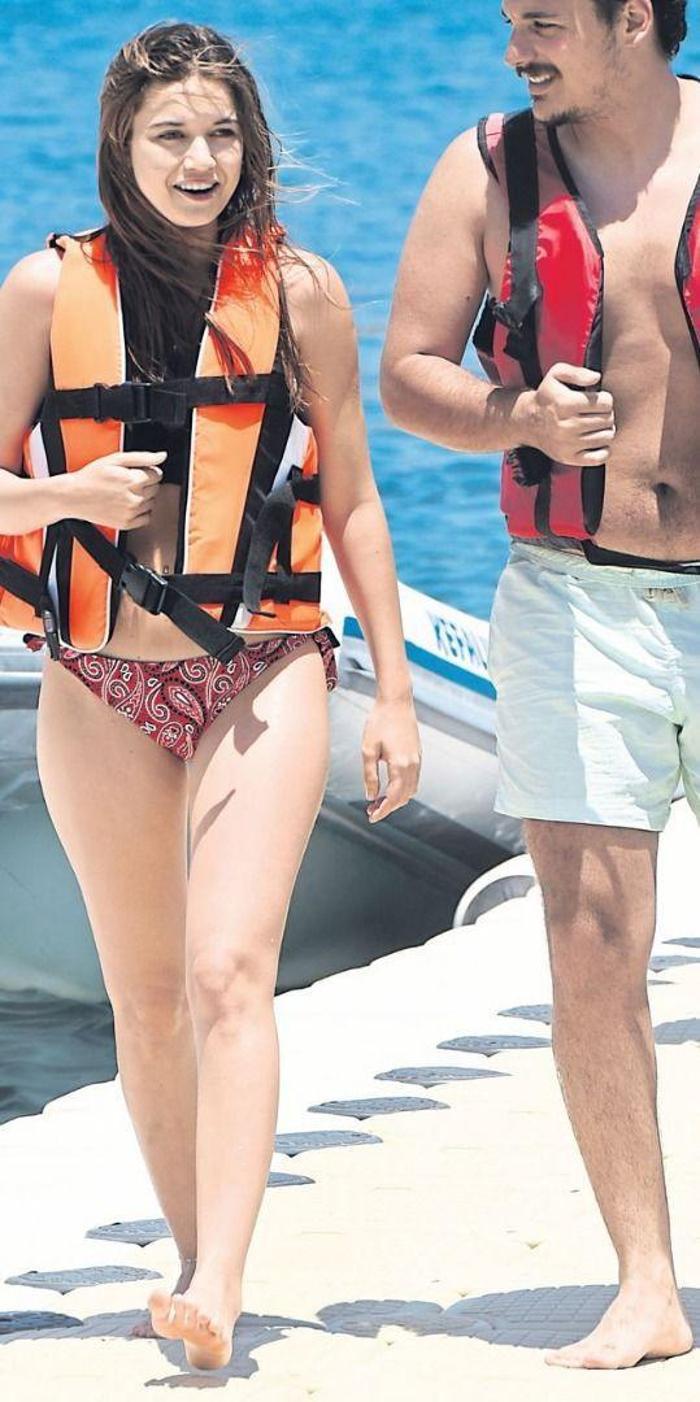 Afra Saraçoğlu ve sevgilisi Eray Altayın ilk tatili