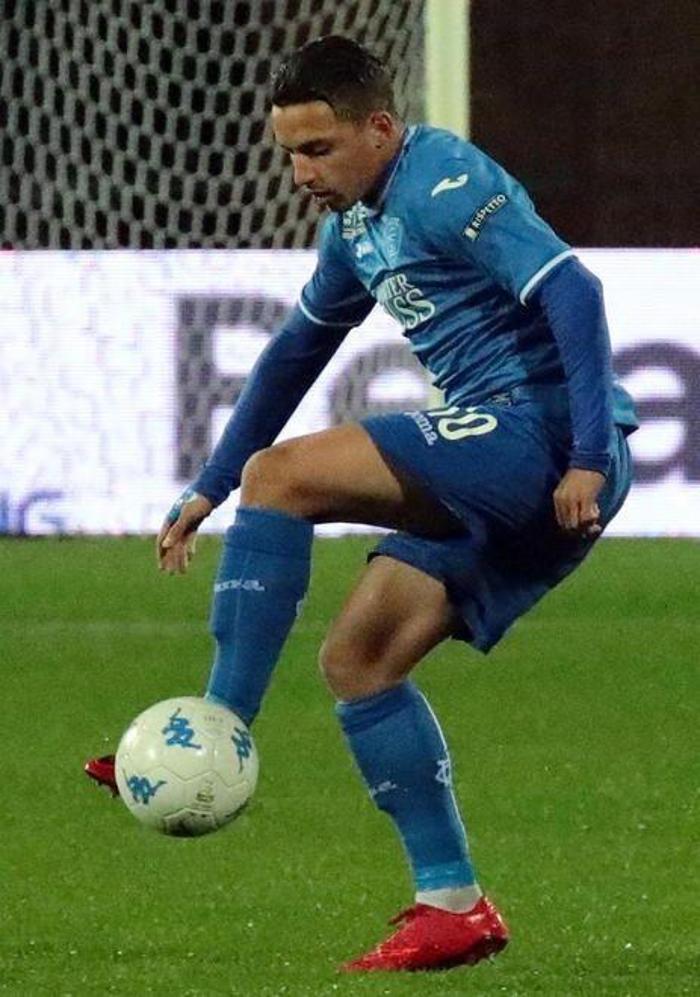 Galatasaray Ismael Bennaccer transferinden vazgeçmiyor
