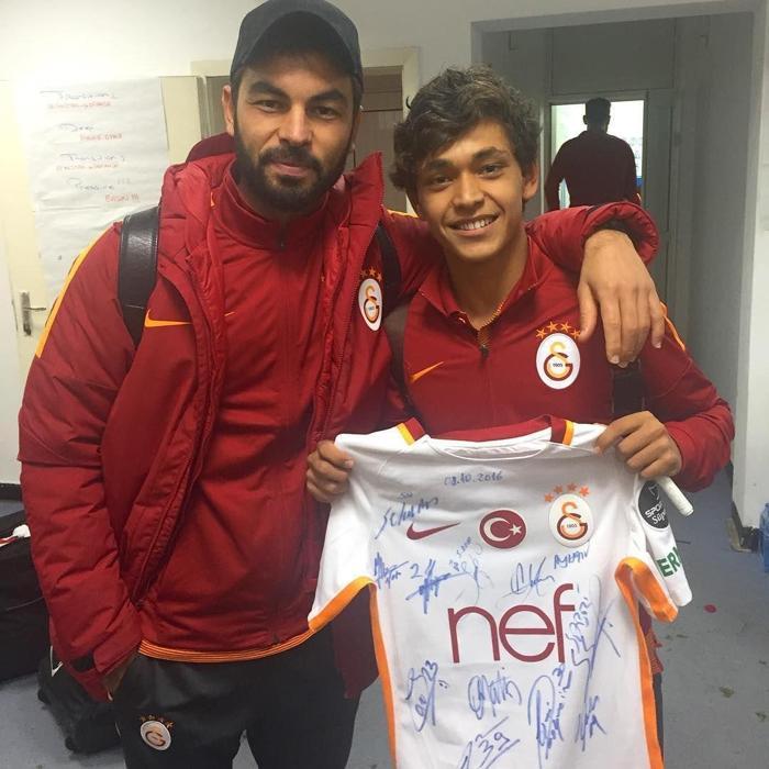 Galatasaraylı Mustafa Kapı durdurulamıyor