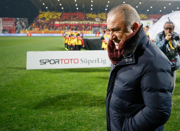 Galatasaray yönetimi köşeye sıkıştı