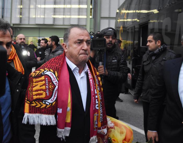 Galatasaray yönetimi köşeye sıkıştı